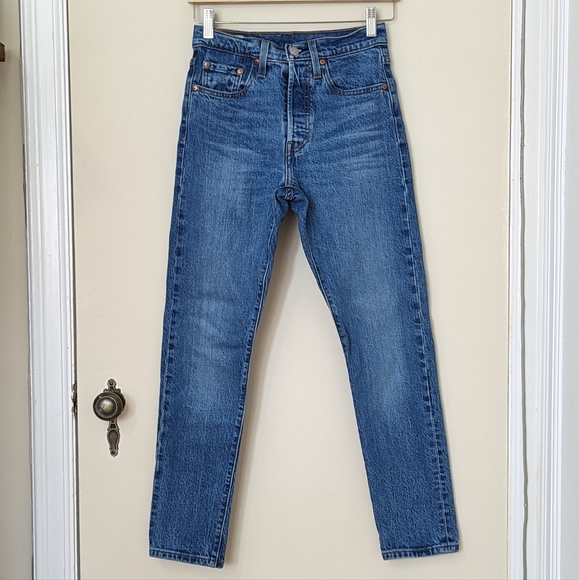 Levi's 501 skinny button up jeans, size 24 - Picture 8 of 9